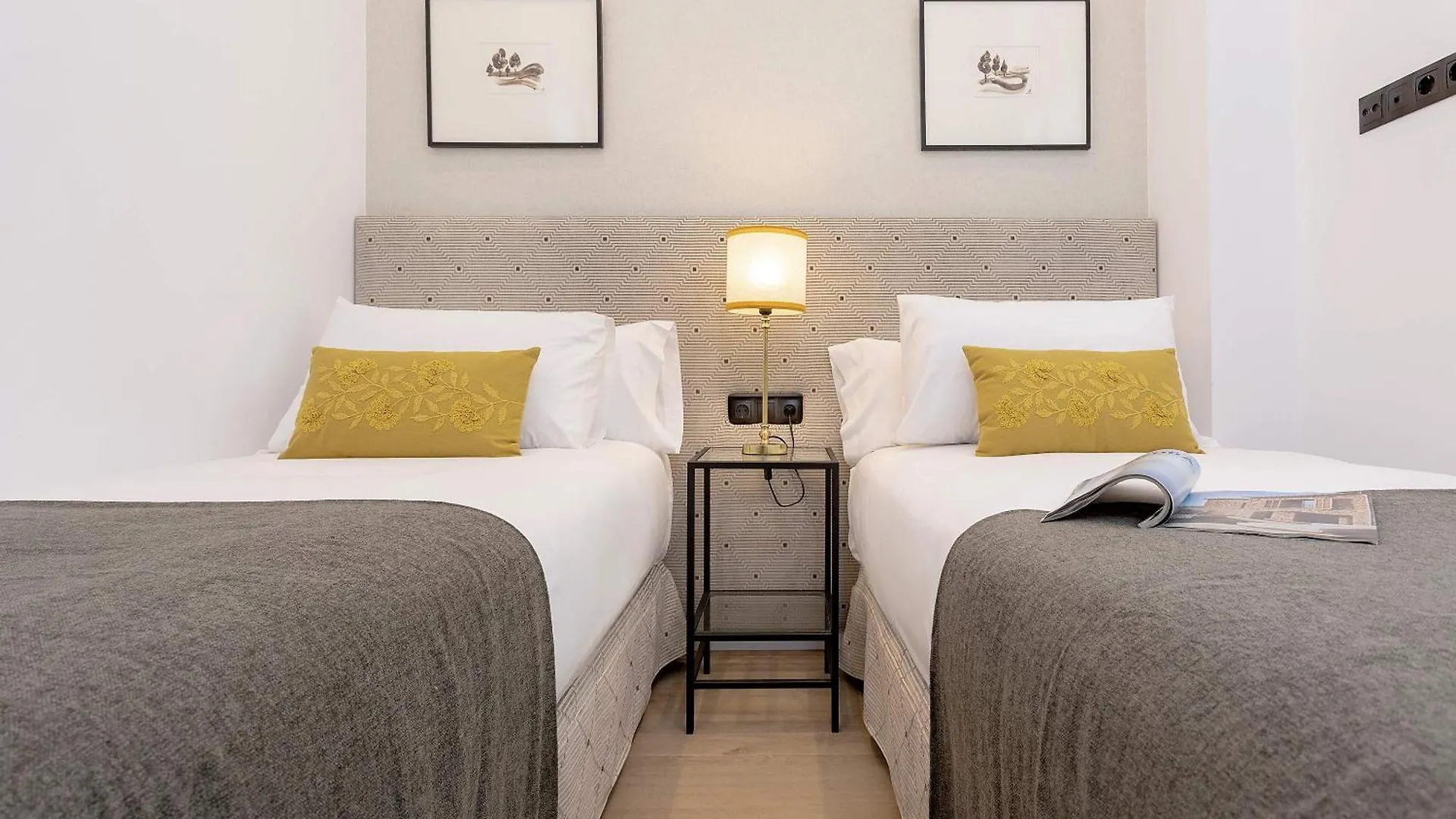Genteel Home Teodosio Seville Spain